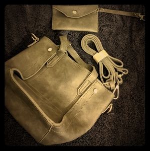 Purse grey small leather.